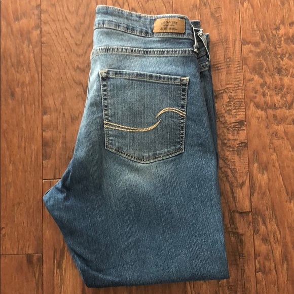Signature by Levi Strauss Denim - Levi Strauss Signature “Modern Skinny” Jean